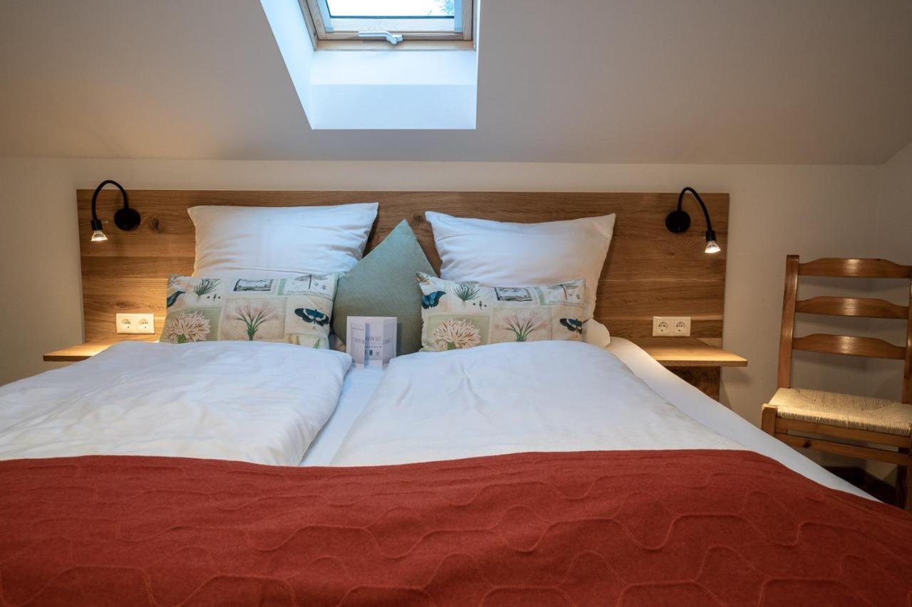 Forstgut - Premium Waldchalets Und Lodge Suiten Regen Dış mekan fotoğraf