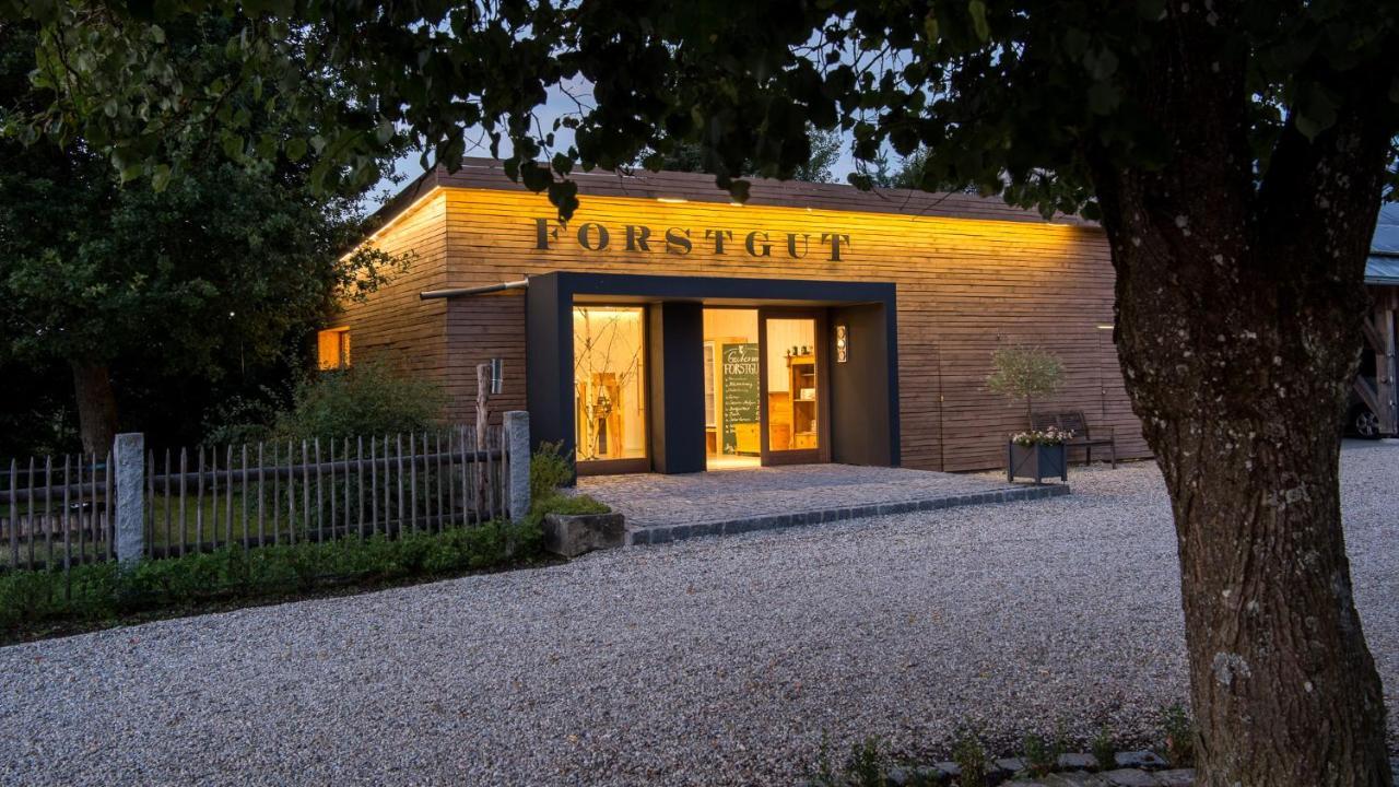 Forstgut - Premium Waldchalets Und Lodge Suiten Regen Dış mekan fotoğraf